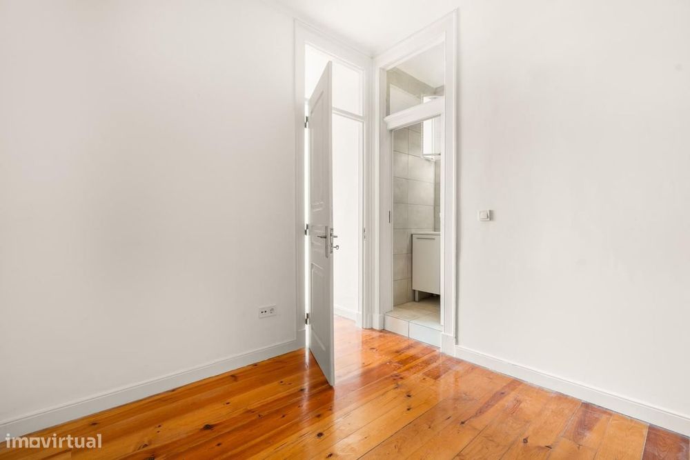 Apartamento T3 + 1, Castelo, Lisboa