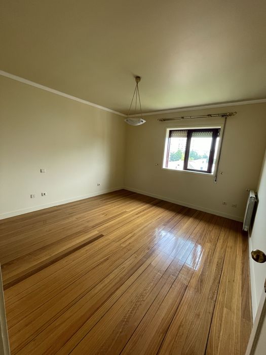 Arrenda-se apartamento T2 centro Famalicão