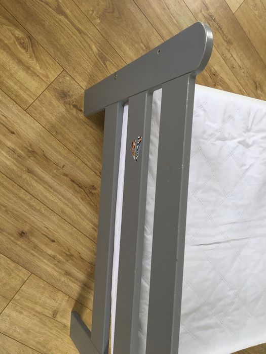 Łóżko 80x160 z materacem