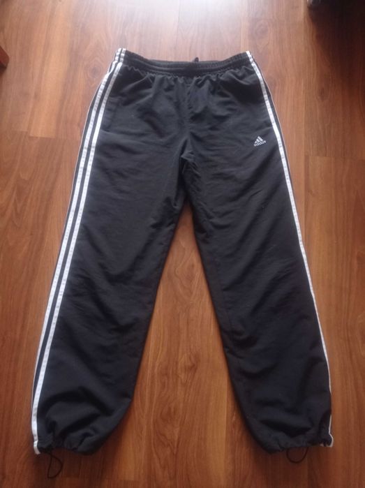 Adidas spodnie dresowe meskie M