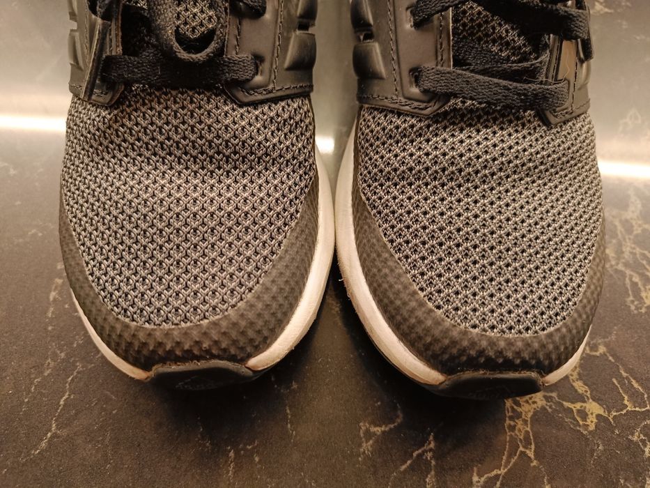 Buty Adidas chłopięce 31