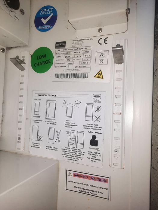 Продам брендированый барный холодильник для напитков и не только.