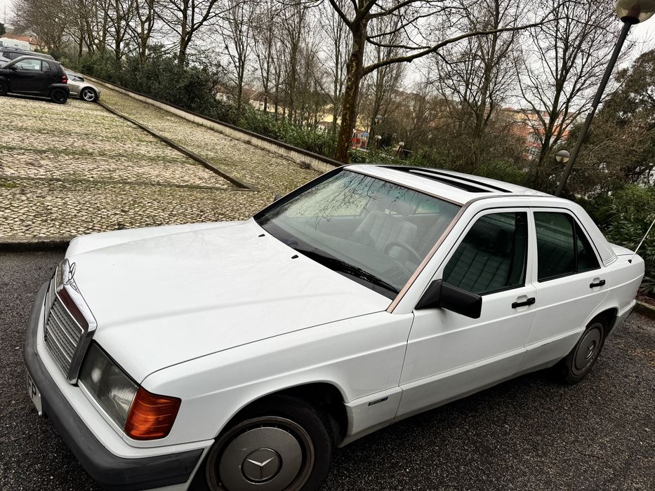 Mercedes 190D muito bom estado