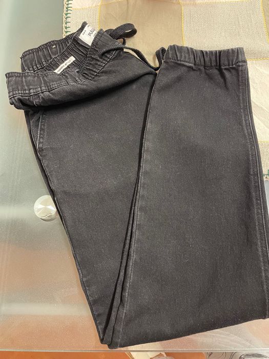 Calças semi novas pull bear