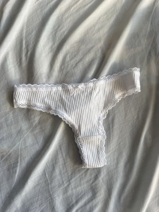 stringi majtki damskie