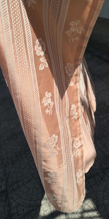 2 cortinas de 235 cm x 237 cm