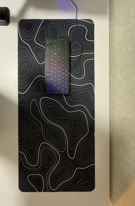 Продам клавіатуру + килимок