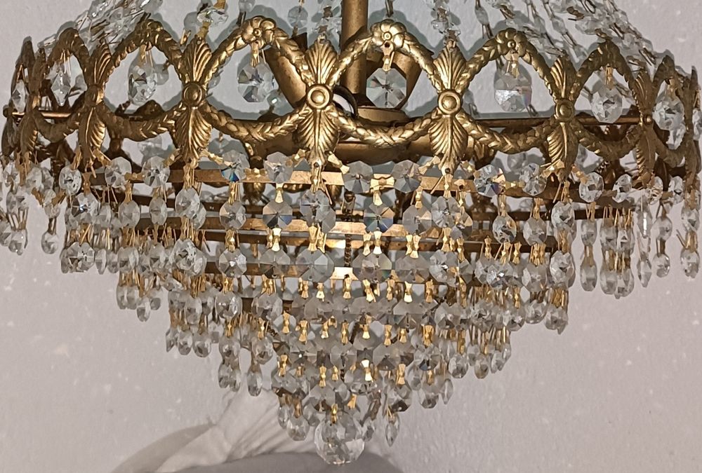 Vendo Candeeiro/ Lustre cristal e latão Dourado