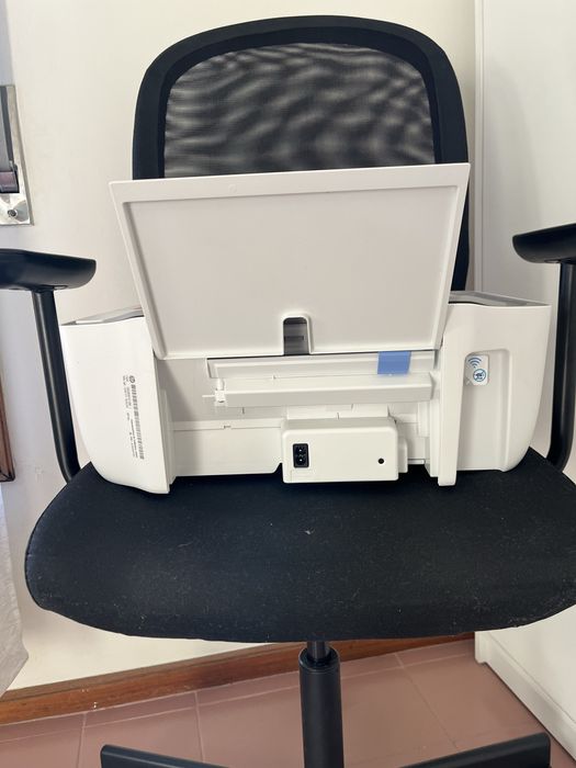 Impressora HP Deskjet 2720e