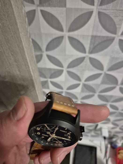 Годинник Timex T2N700