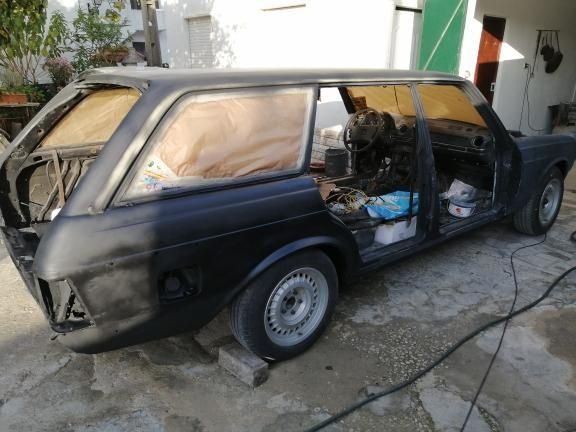 Mercedes S123 240d procura novo dono — photo 4
