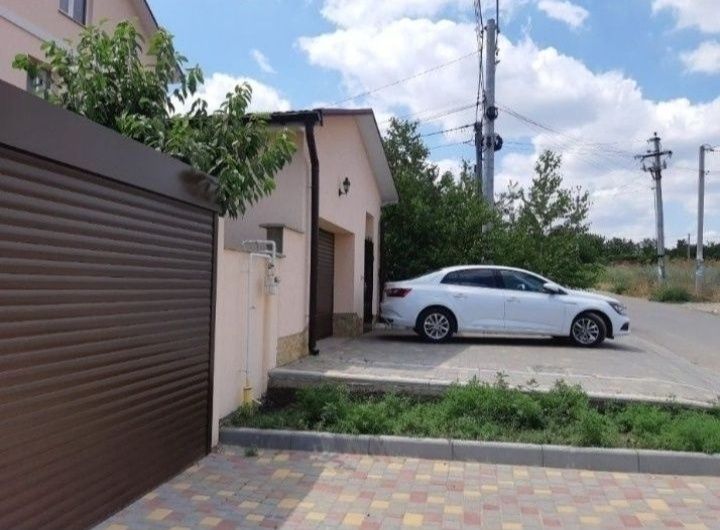 Сдам очень хороший дом 2 к и кухня студия Киевский район! Двор отдельн