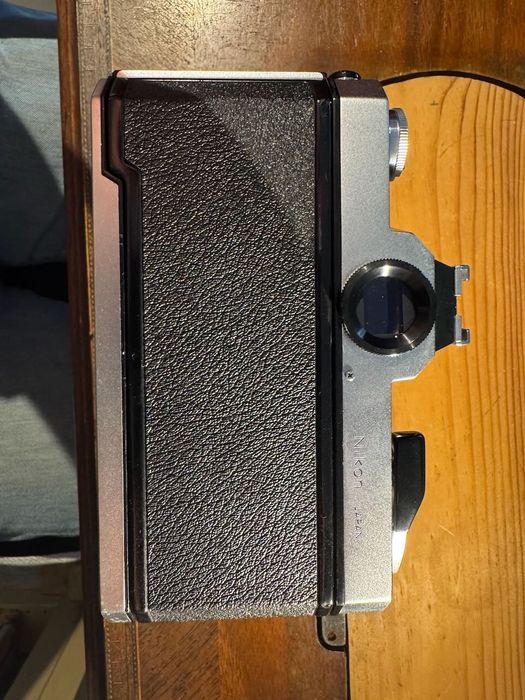 Nikomat FT2 (Analógica 35mm) + Nikkor 50mm f/1.4 — Revisto