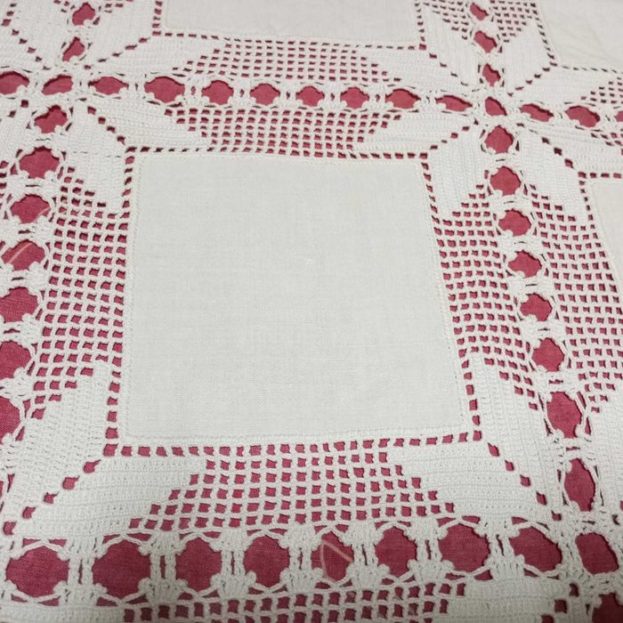 Toalha em linho e croche