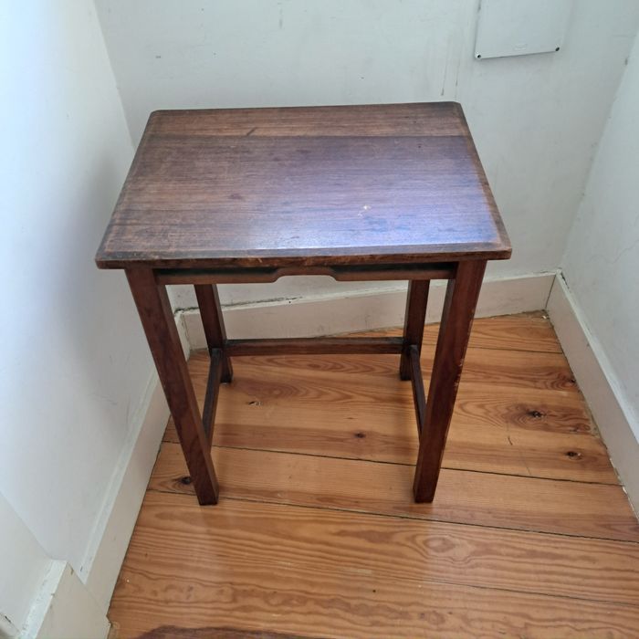 Mesa de apoio vintage em madeira exótica