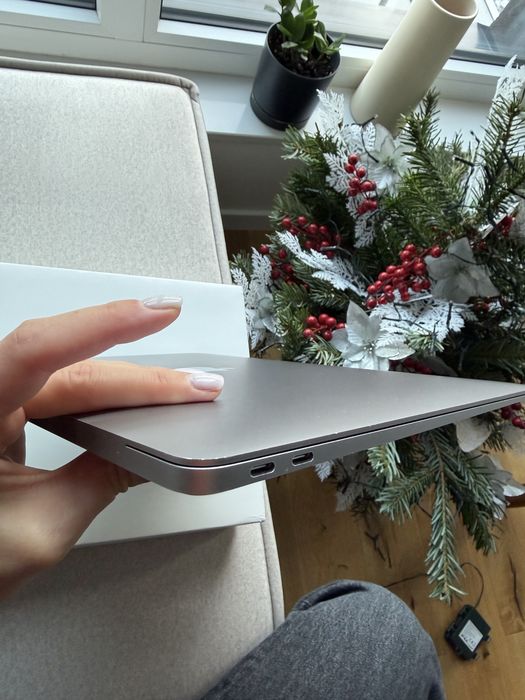 MacBook Air 13” M1 8/256Gb