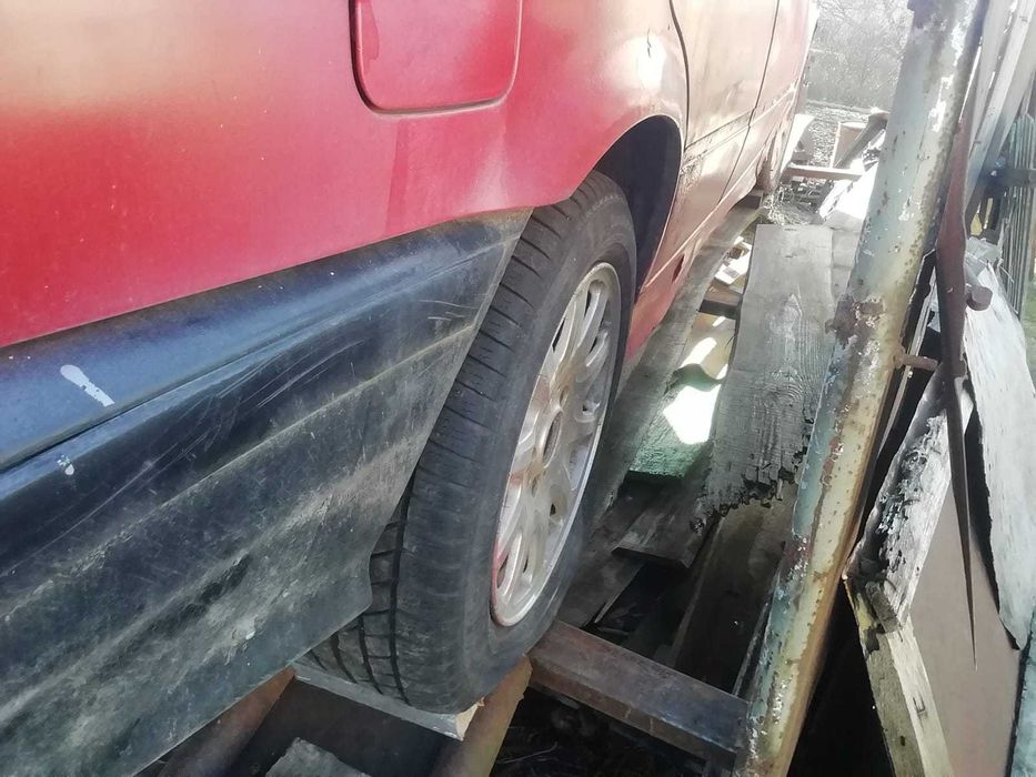 Бмв е 36. 325 мотор 1.6