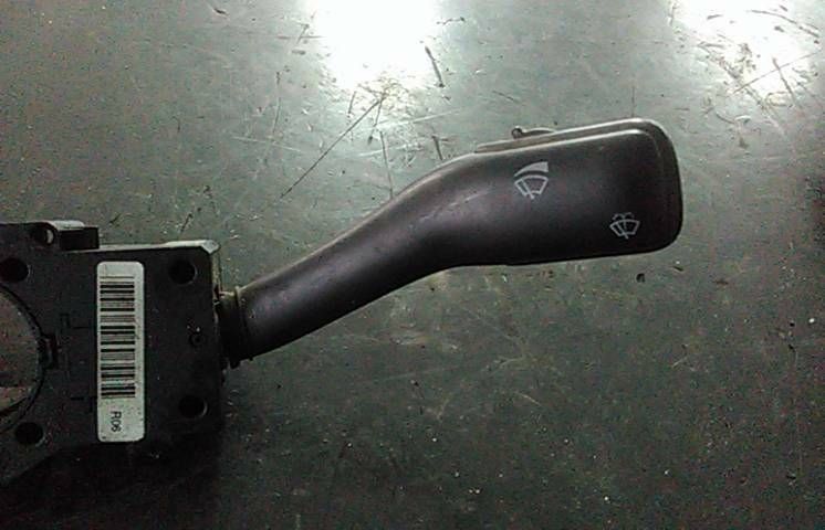 Conjunto / manetes de luzes e limpa vidros SEAT Toledo II (1M2)
