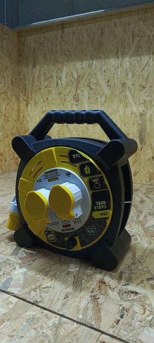 Przedłużacz, rozdzielacz , 25 M 110v