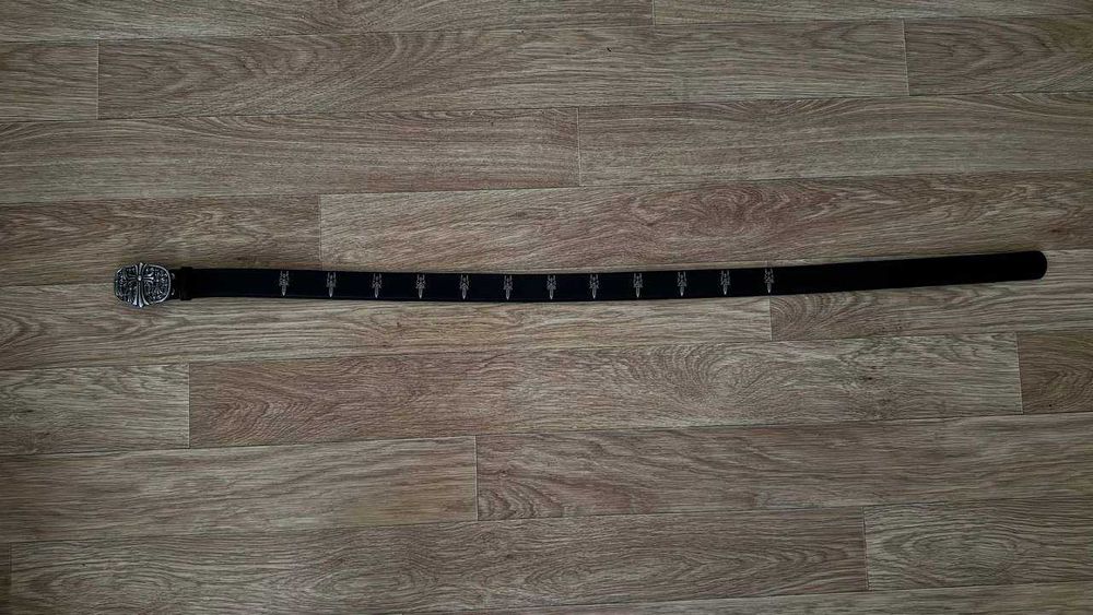 Дизайнерський шкіряний ремінь з готичною пряжкою