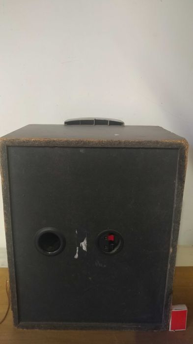 Большая колонка Sharp cp m4000r. НЧ 25см. 300W max