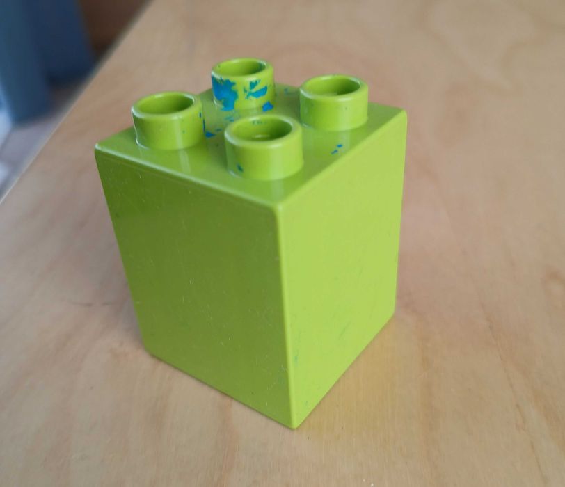 LEGO Duplo klocek z numerem 4 nr kat. 31110pb076