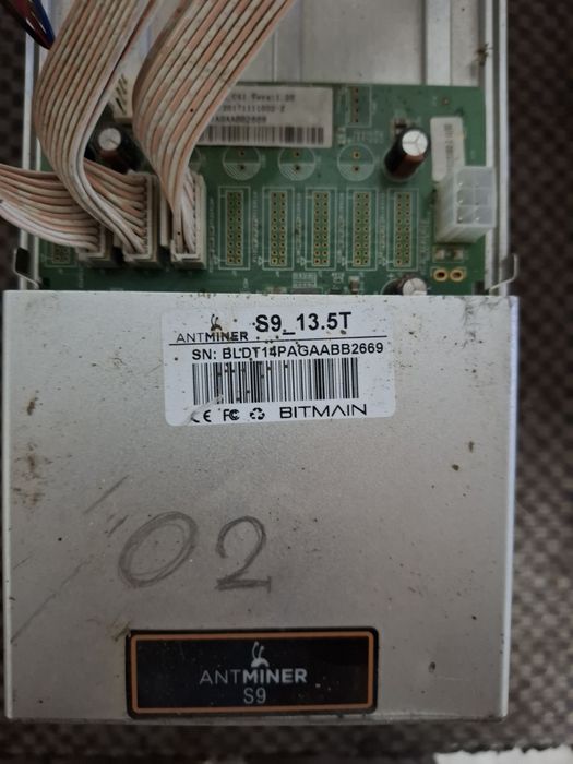 Antminer S9 + s9i + 2 power supply APW3++64738687654401123