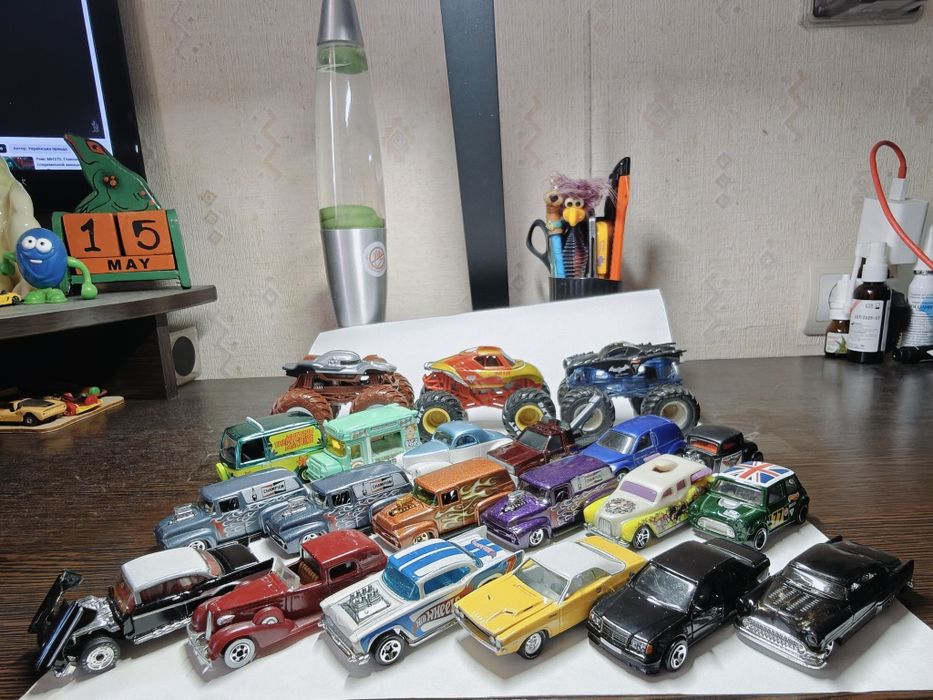 Машинки модели hot wheels matchbox Johnny lightning maisto