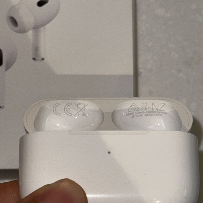 AirPods Pro 2 (USB-C)