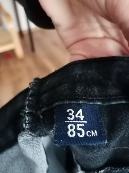 Spodnie czarne rurki 34 rozmiar strecz