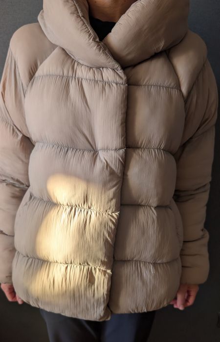 Продам женскую зимнюю куртку LTB