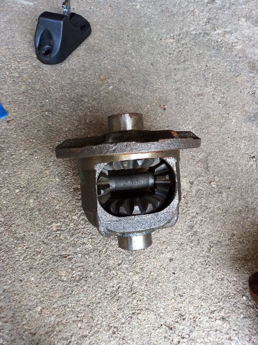 Lada Niva 1.9 D - coroas diferencial novas e rolamentos tampas