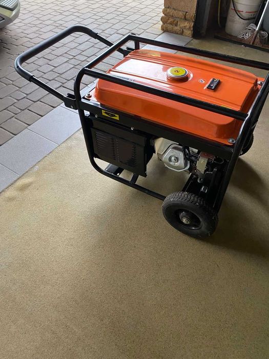 Продам генератор STURM PG8765E