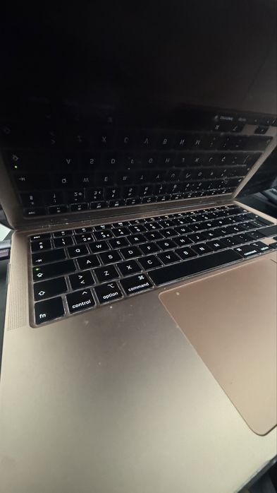 Macbook Air 2020 (Ecrã avariado)