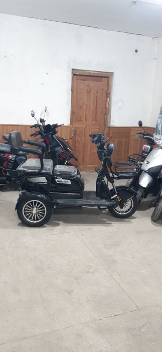 Електроскутер Електротрицикл  Corso Ostin 1200w графенові акб