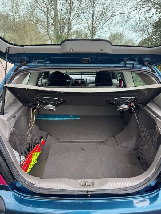 Vendo Nissan Almera 2.2 DI 110cv comercial