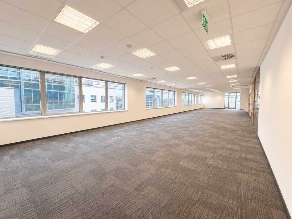 Jasne biuro z panoramicznym widokiem | Warszawa Mokotów | od 500 do 1500 m² | Postępu 15C | 8. piętro
