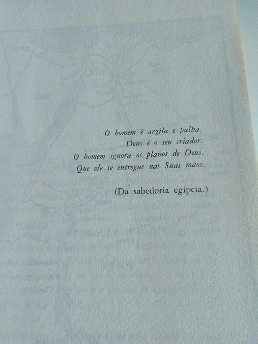 A Rainha Sol por Christian Jacq (1995)