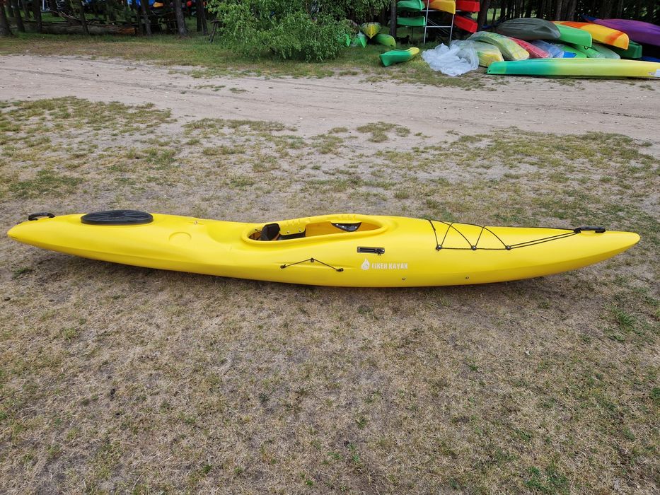 Nowy Kajak Zwałkowy Crossover 3.9 z skegiem, schowkami, olinowaniem