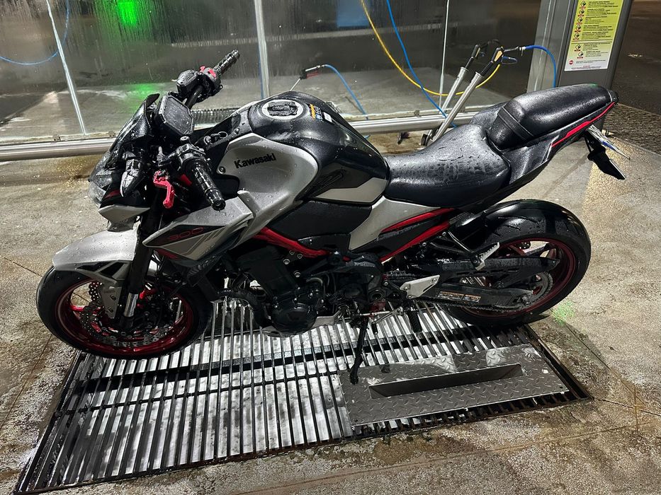 Kawasaki z900 35kw deslimitada