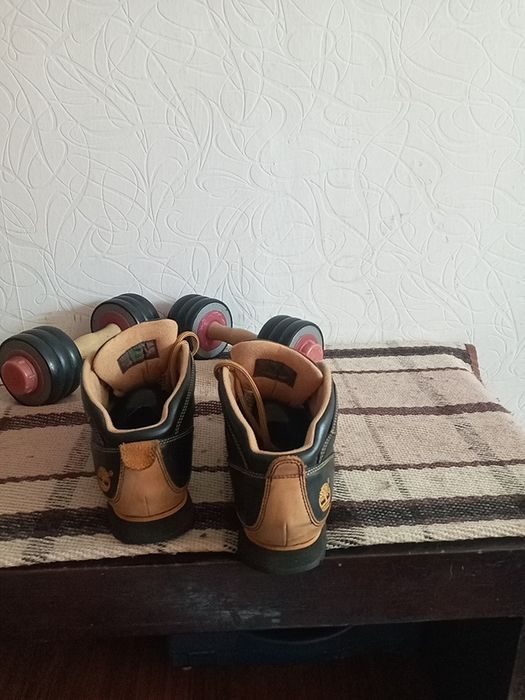 Продам чоловічі черевики  Timberland.Оригінал,натуральна шкіра.