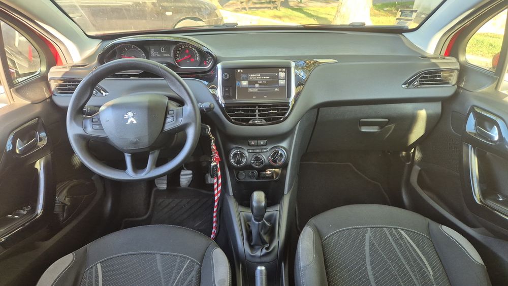 Peugeot 208 1.6 Hdi