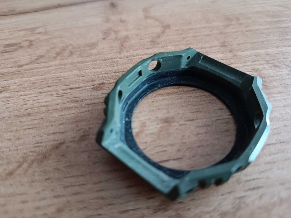 Oryginalny bezel CASIO model GA-2110 su zielony