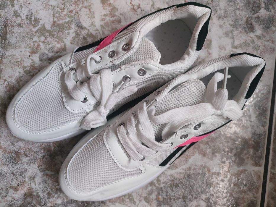 Buty sportowe nr 38