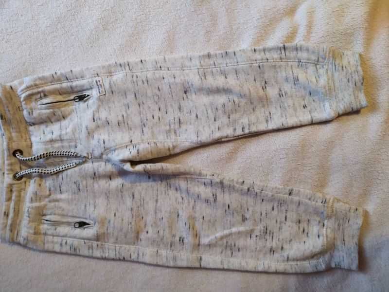 Bluza na suwak Mexx 98/104 i spodnie dresowe H&M 104, 2 sztuki