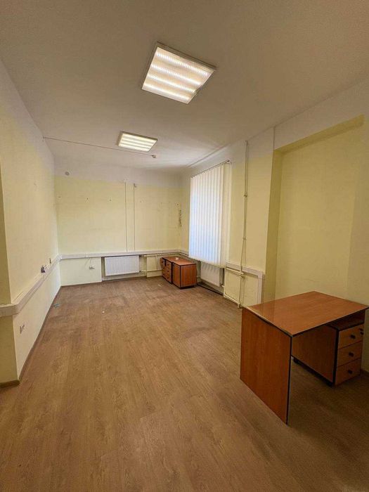Оренда приміщення 160 м2 в Бізнес Центрі з власним входом