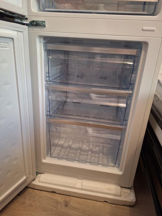 Lodówka Amica 170 cm Biała