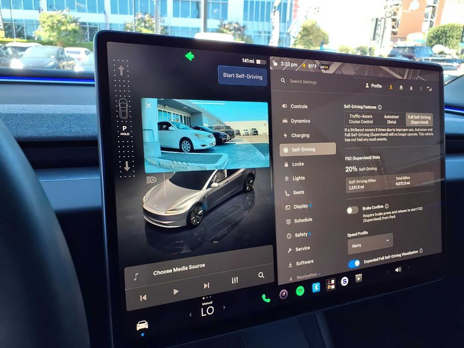 Tesla Model 3      2025