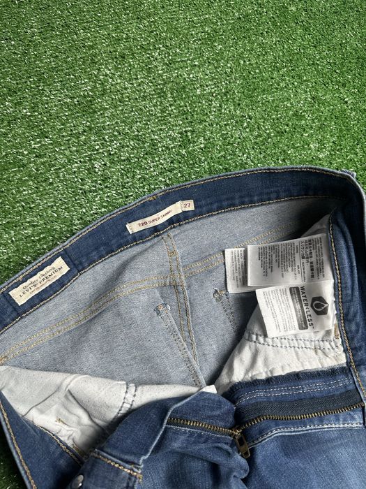 Джинсы Levis 720 Premium (W27 L28)