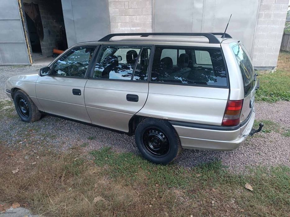 Opel astra h 1996р